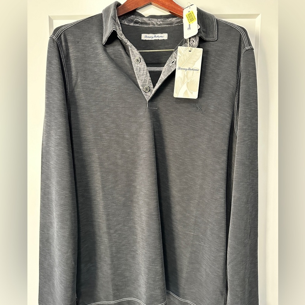 Men’s Tommy Bahama long sleeve shirt.